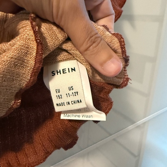 💸CLEARANCE 4 for $15💸 SHEIN Ribbed Crop T-Shirt - Picture 3 of 3